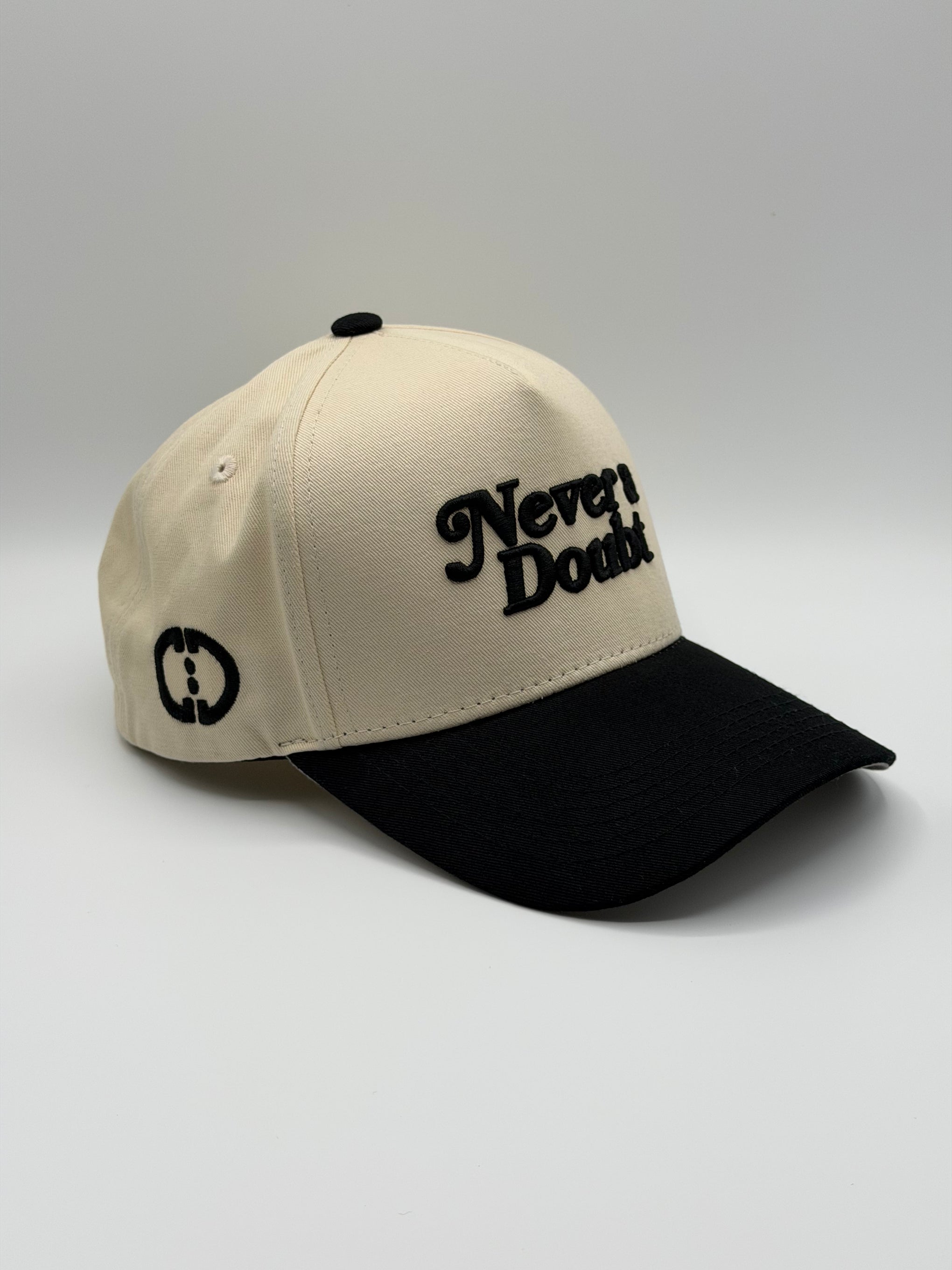 NAD Snapback - Black / Cream